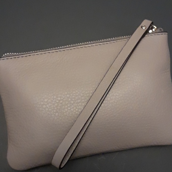 ♤New Kate Spade wristlet♤ - Picture 7 of 8